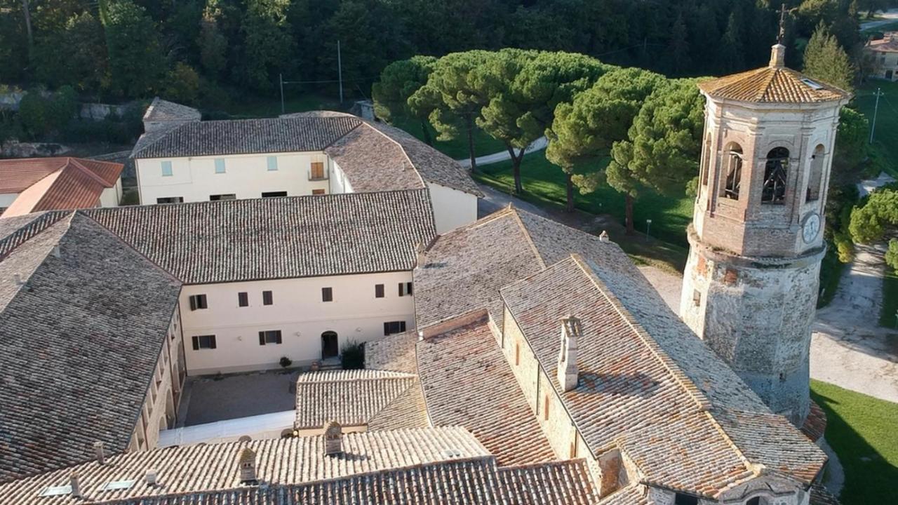 Agriturismo Montecorona Умбертиде Екстериор снимка