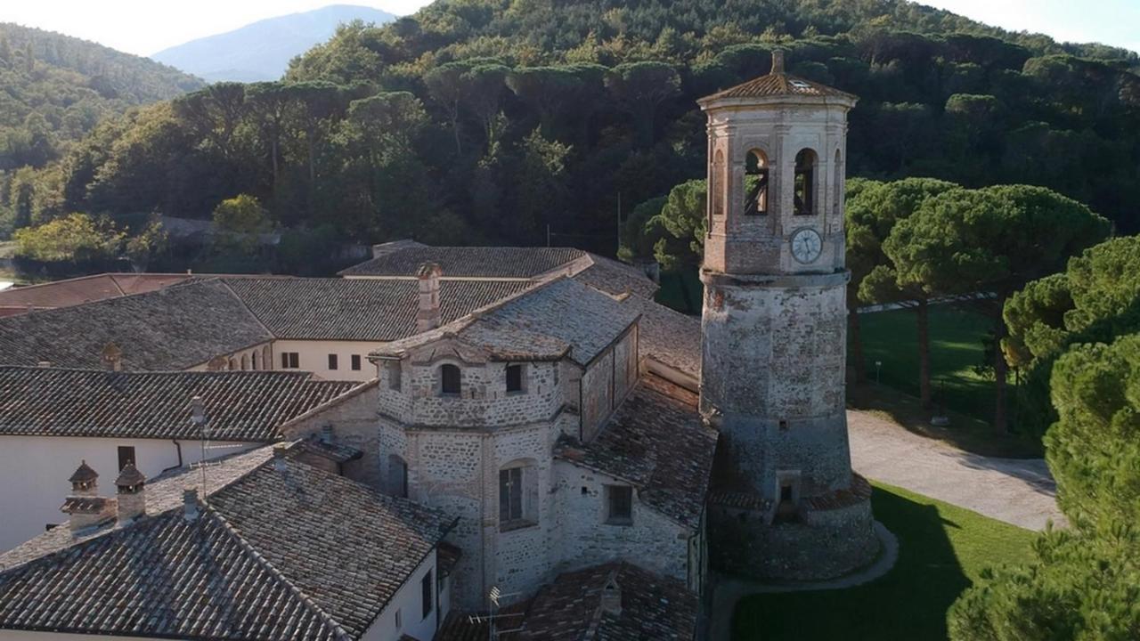 Agriturismo Montecorona Умбертиде Екстериор снимка