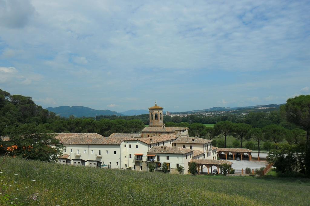 Agriturismo Montecorona Умбертиде Екстериор снимка